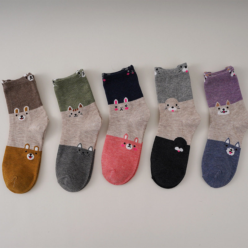 春秋新款卡通直板狗中筒袜棉质袜子女 诸暨厂家批发