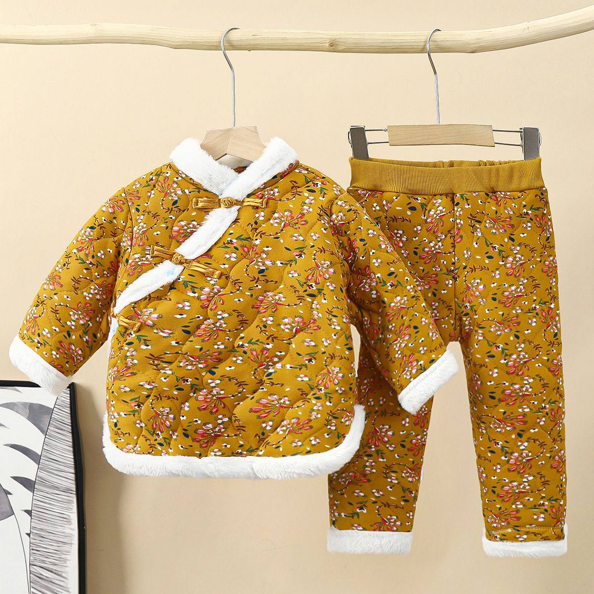 Girls' Winter Cotton Jacket, Viral Floral Print Padded Set, Baby Spring Festival Outfit, Thickened Northeast Style Floral Cotton Coat Set