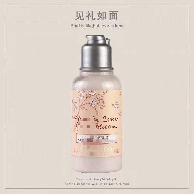 Oshujia Sakura Shower Milk Body Lotion 35ml Care Sample B&B Supplies Travel Set Moisturizing and Moisturizing