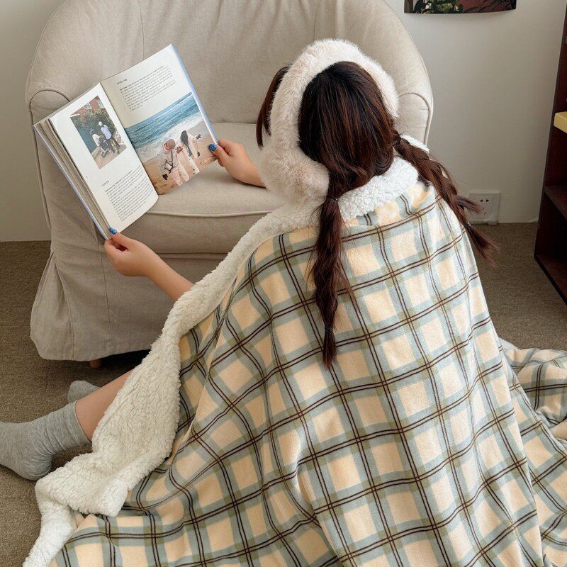 Retro Plaid Milk Velvet Blanket Thick Warm Office Nap Throw Sheep Fleece Shawl Blanket Wholesale
