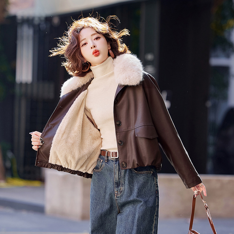 (Mới) Mã L1524 Giá 1910K: Áo Da Nữ Hatde Hàng Mùa Xuân Thu Đông Dày Ấm Trông Trẻ Hơn Tuổi Thời Trang Nữ Chất Liệu G05 Sản Phẩm Mới, (Miễn Phí Vận Chuyển Toàn Quốc).