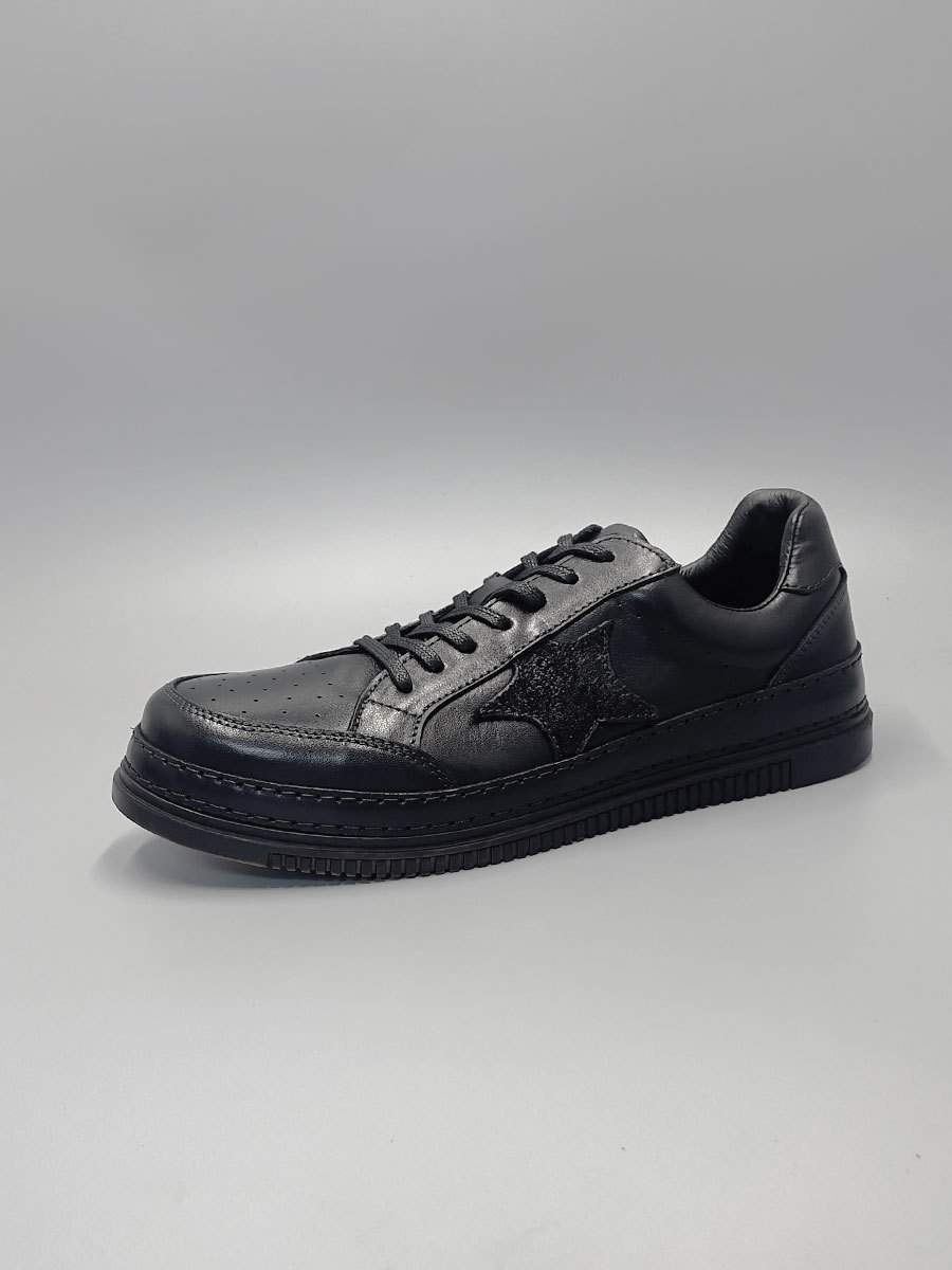 Giày sneaker da bò nam màu trơn cổ điển đơn giản — Màu đen, Màu cà phê