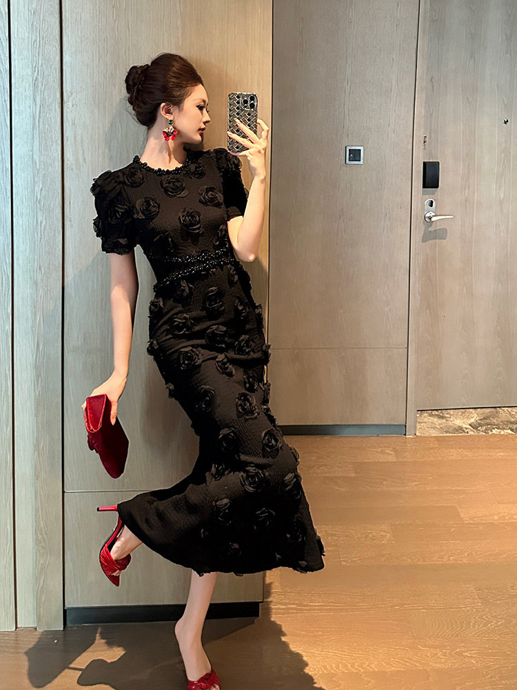 Đầm ôm body nữ cổ tròn tay bồng dáng dài phong cách Pháp họa tiết hoa — [Đen]