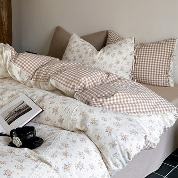 Small fresh floral cotton double-layer yarn four-piece set Korean lace gentle wind cotton quilt bedding soft