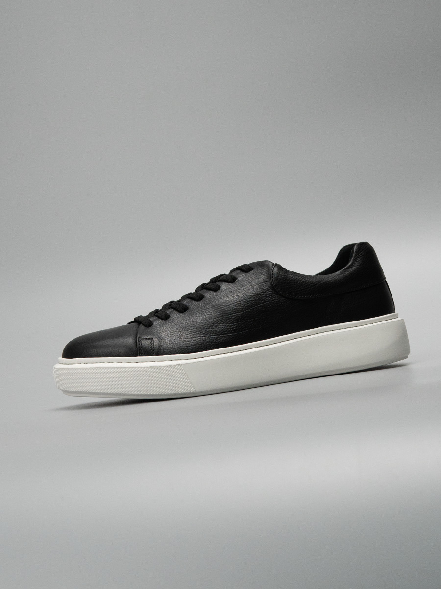 Giày sneaker da retro đánh bóng kiểu mới — Màu đen