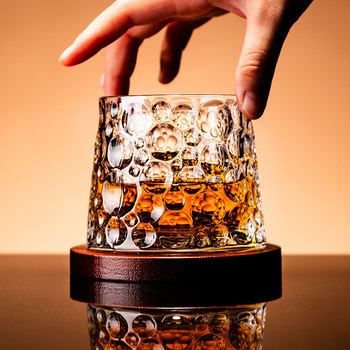 Creative Embossed Rotating Cup, High-Looking Household Accessible Luxury Retro Niche Whiskey Glass Tasting Glass Tray Set