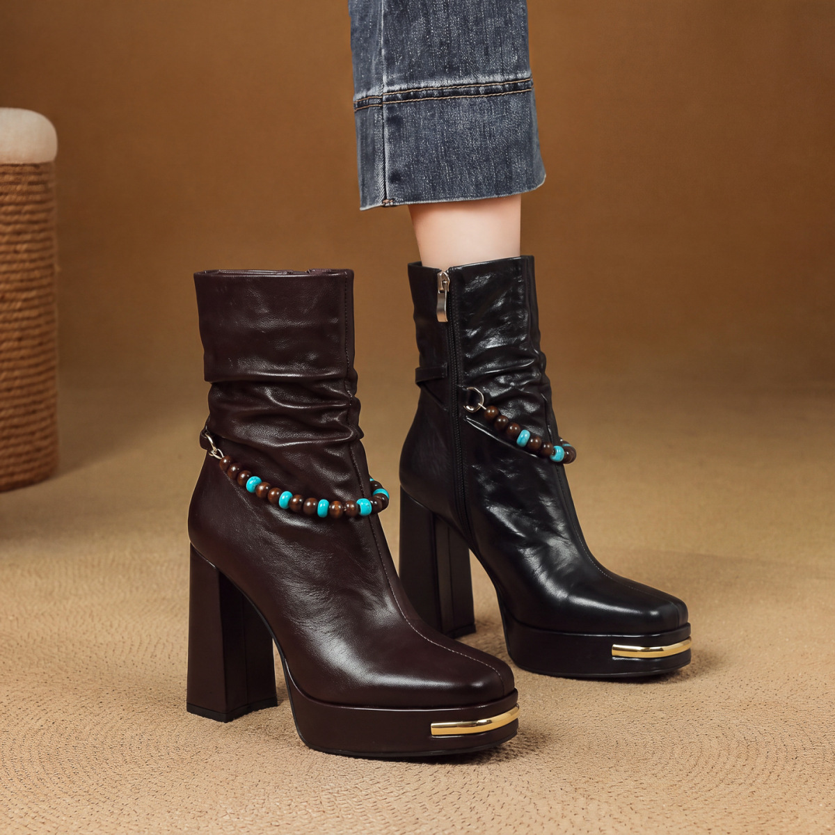 Boot nữ cổ thấp gót thô siêu cao mũi vuông khóa kéo bên hông — màu đen, Màu nâu
