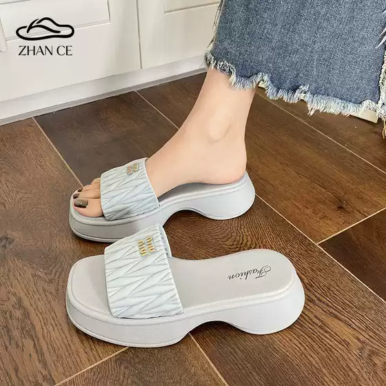 French-Style Stunning Thick-Soled Sandals for Women, Summer Outdoor Wear, Suitable for Pairing with Dresses, Non-Slip Soft Sole, Trendy Street Style, Height-Increasing Slippers