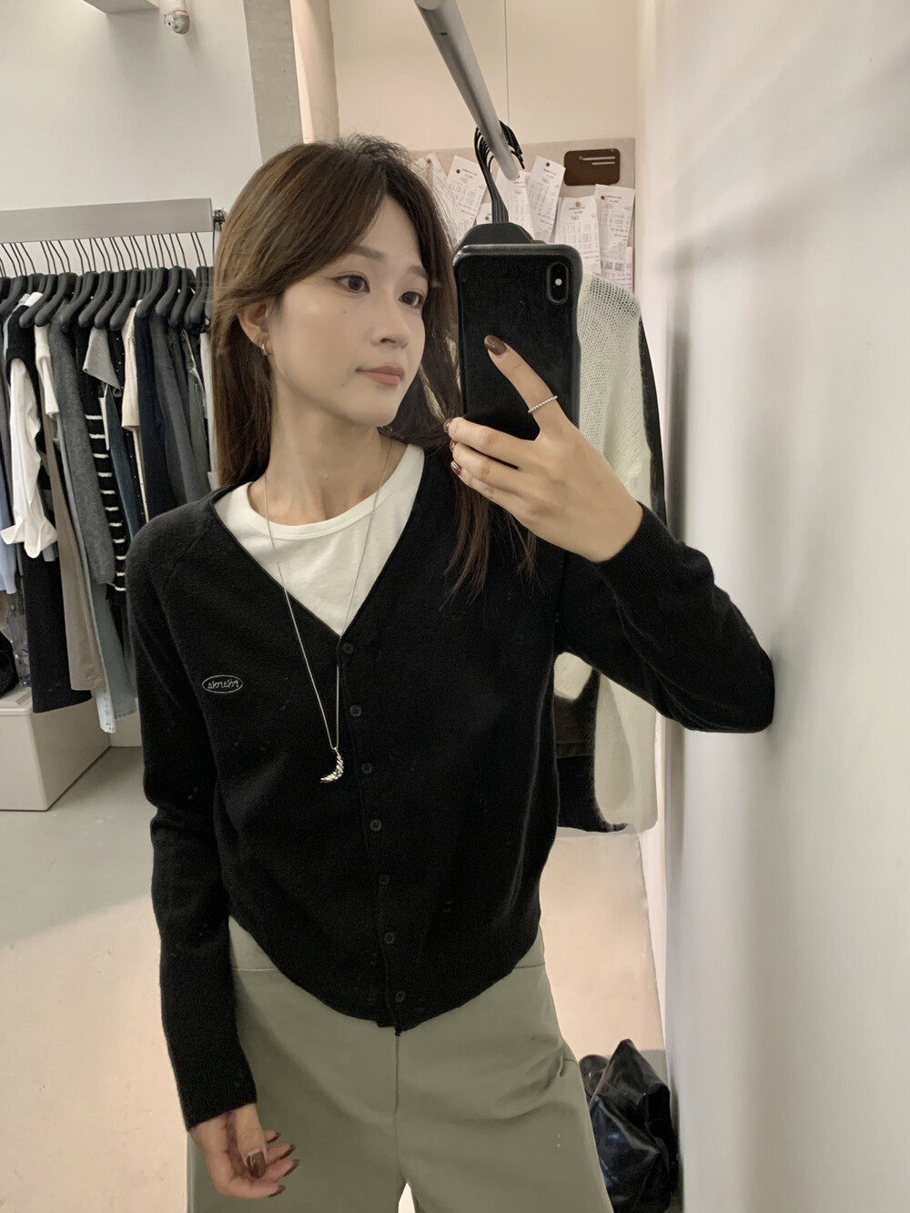 Recommended for High-Volume Sales! [Miss Misijia] Soft and Waxy V Neck Letter Embroidered Knitted Cardigan 11505