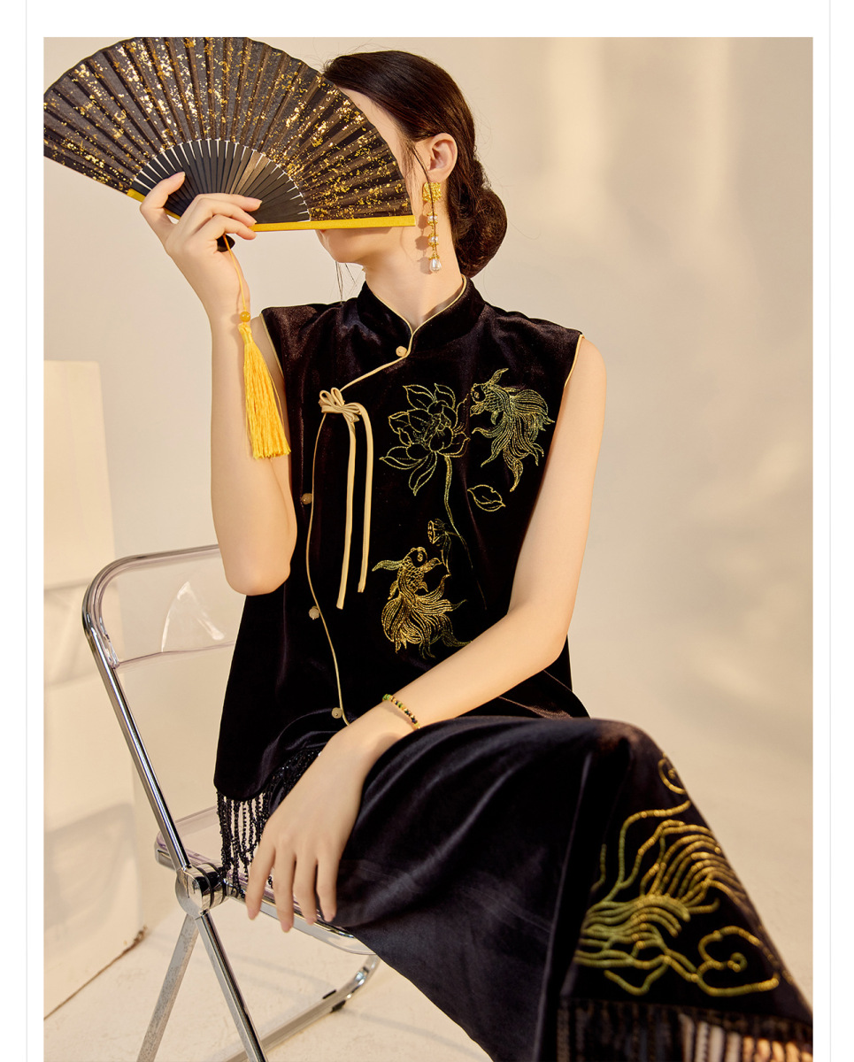 Set áo vest thêu thủ công kèm chân váy dài nữ — Áo vest thêu (giao hàng trong 7 ngày), Áo vest thêu (giao hàng trong ngày), Váy thêu (giao hàng trong 7 ngày), Váy thêu (giao hàng trong ngày)