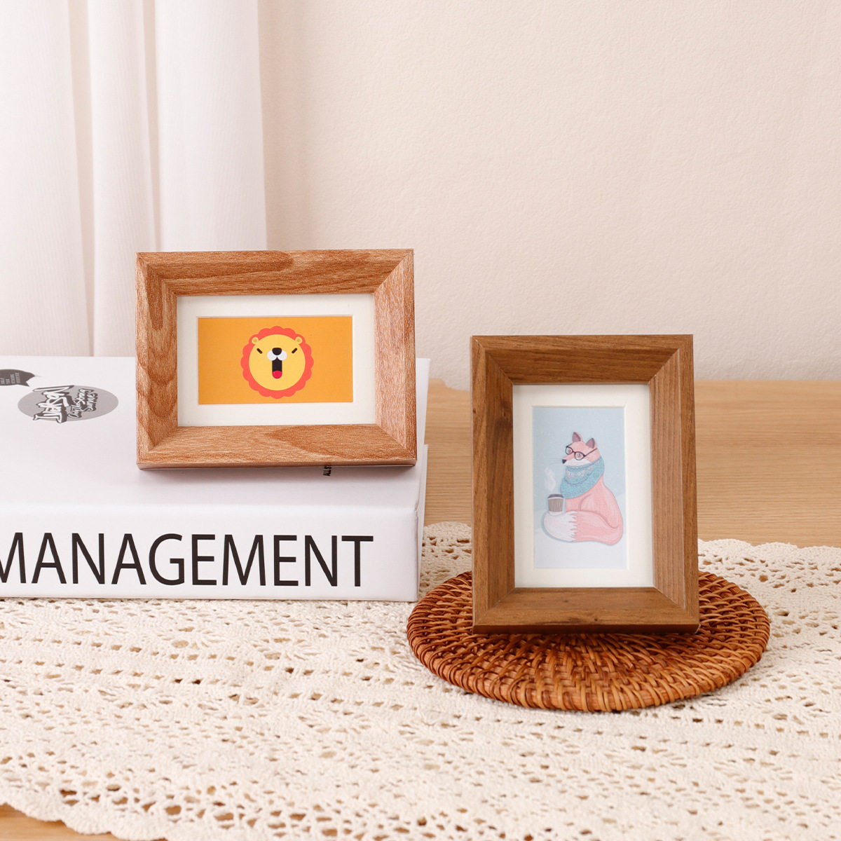 Mini Card Photo Frame Shows 3-inch 100 yuan Coin Collection Framed Photo Frame Couple Photo Table