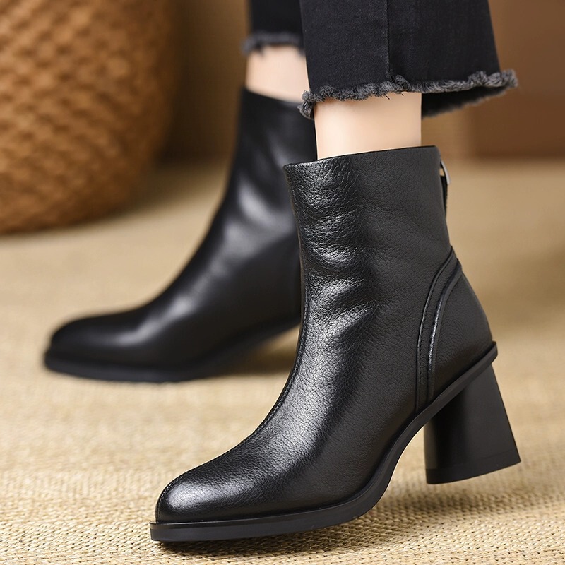 Boot nữ cổ thấp lông xù giữ ấm khóa kéo sau gót dày mũi tròn — Màu đen, Màu mơ