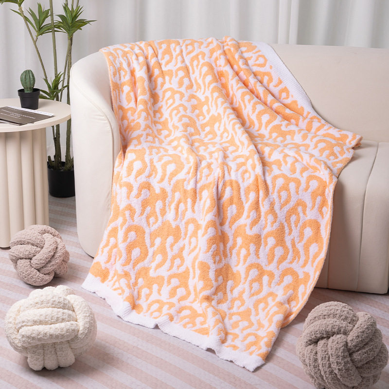 New Accessible Luxury High-End Half-Fluff Blanket Summer Blanket Aviation Blanket Class a Nap Office Air-Conditioning Blanket