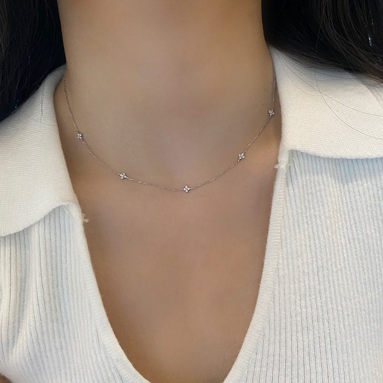 S925 sterling silver four-leaf clover necklace women's light luxury temperament high-end all-match clavicle chain gypsophila new jewelry
