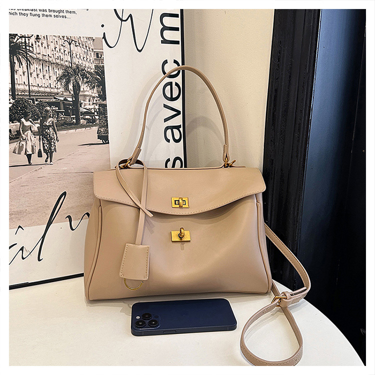 O1CN01XxXeCf2DKjZPLsFlW !!2217723298591 0 cib