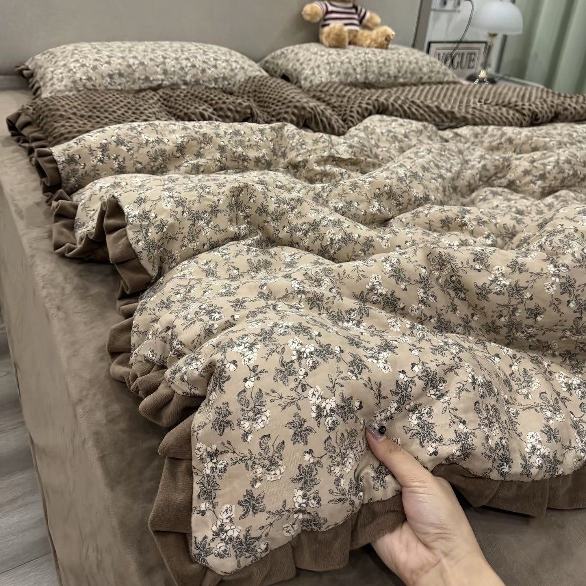 Maternal and Infant Class a Pure Cotton Double-Layer Gauze Plus Baby Velvet Four-Piece Set, Thickened for Warmth, Machine Washable, Close-Fitting for Sleeping Naked, Three-Piece Set