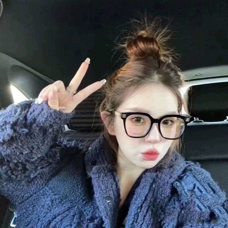 Flat Glasses 0748 Gray Large Frame Eyeglasses for Women Ins Internet Celebrity Style Square Frame with Letter Temples