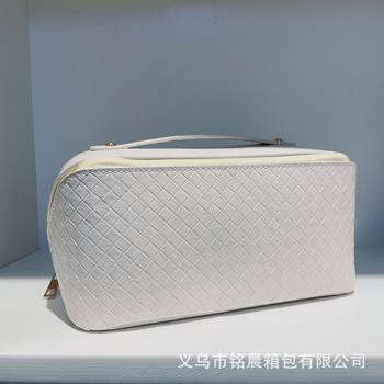 Korean Style Storage Bag ins Style Diamond Plaid Pillow Cosmetic Bag Large Capacity Portable High-value Travel Wash Bag