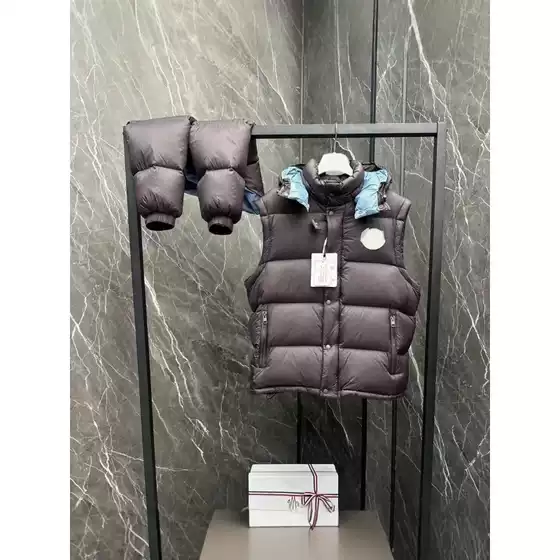 Putian 2026 New Product Mengjia High Version Mengkou Large Label Sleeveless Two-In-One Hooded Warm down Jacket