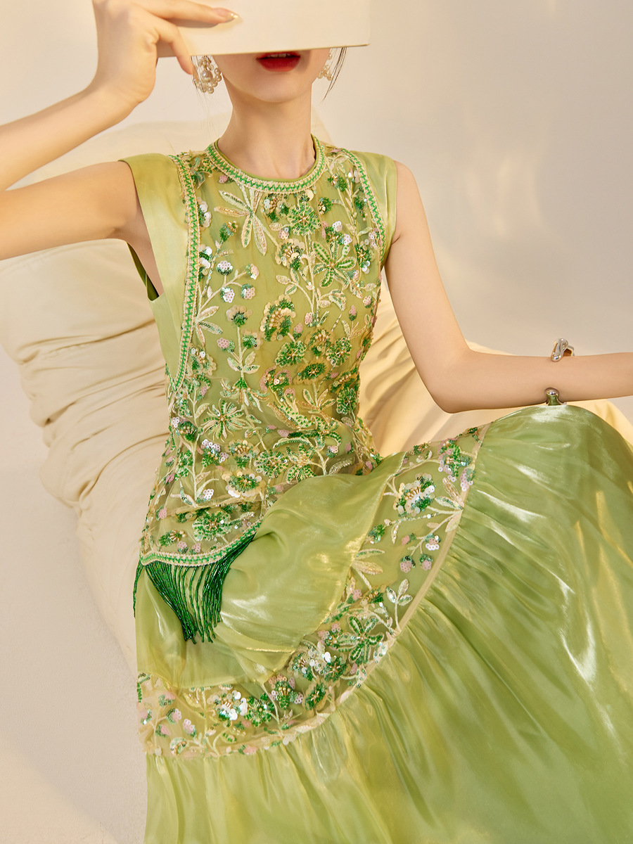 Đầm maxi nữ thêu đính cườm tay phồng dáng suông — Cloud Water Blue (Giao hàng ngay hôm nay), Cloud Water Blue (Giao hàng trong 7 ngày), Jasper Green (phát hành cùng ngày), Jasper xanh (giao hàng trong 7 ngày)