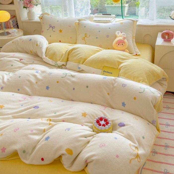 Category a Autumn and Winter Thickeneded Milk Velvet Four-Piece Baby Velvet Bed Sheet Coral Velvet Quilt Cover Warm Winter Velvet Three-Piece Set
