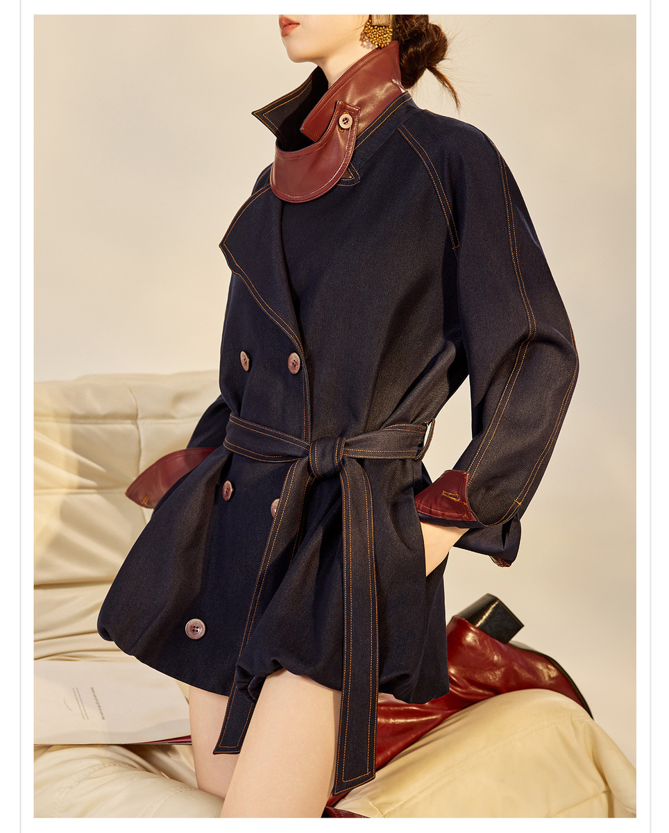 Áo khoác dáng trench denim phối chỉ tương phản cổ bẻ thắt eo dài trung — Xanh navy (giao hàng trong 7 ngày)