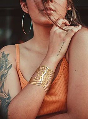 跨境热销 欧美夸张金属镂空花纹造型铁皮手镯套装 个性铁丝臂环