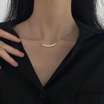 Popular Popular Smiling Face Necklace for Women Ins Cool Trend Harajuku Style Accessible Luxury Niche Sense Popular Versatile Clavicle Chain