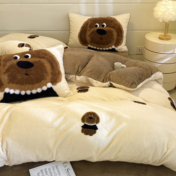 Autumn and Winter Type a High Weight Ins Cartoon Milk Velvet Four-Piece Set Double-Sided Velvet Printed Quilt Cover Pillowcase Three-Piece Set