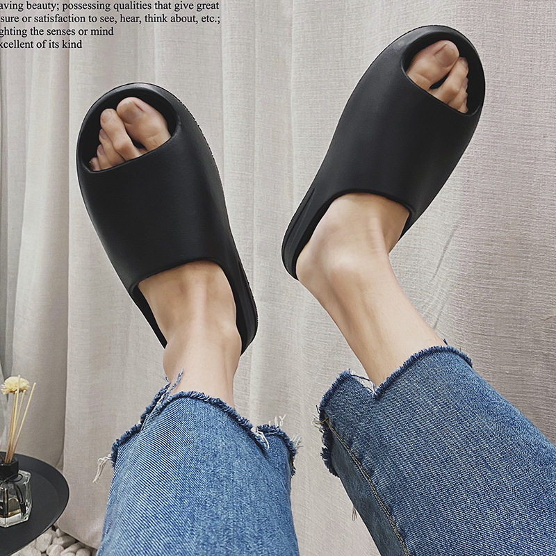 Men's Summer Outdoor Slippers with a Stepping-On-Poop Sensation, New Home Couple Beach Non-Slip Bathing Coconut Sports Sandals for Women