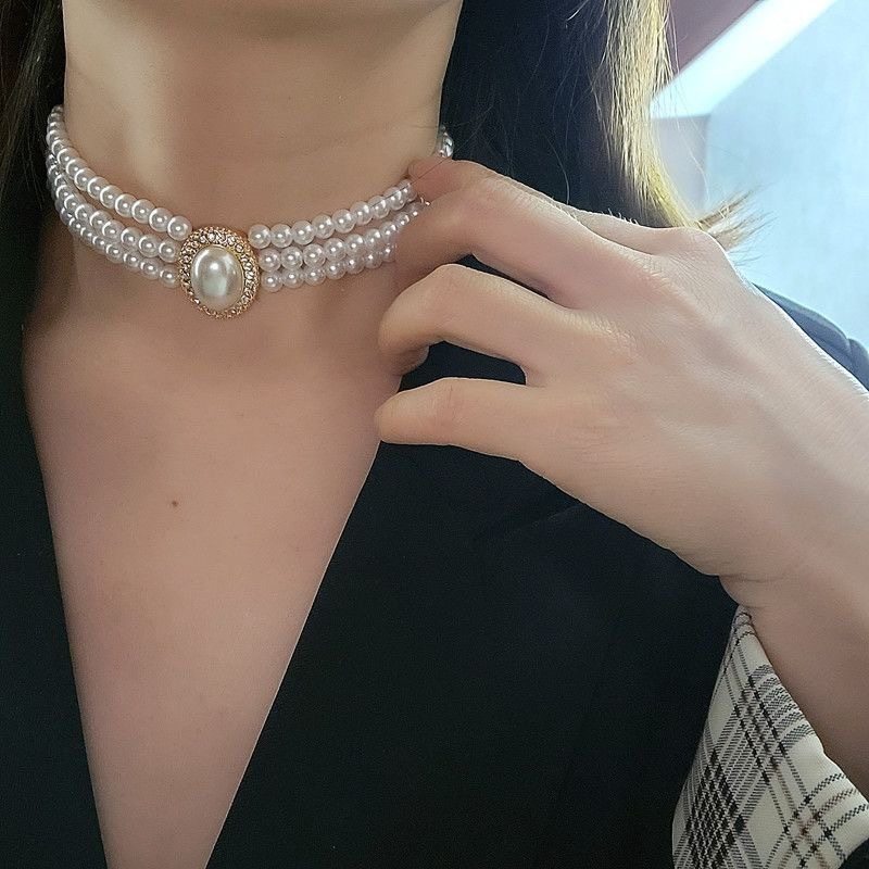 Pearl Necklace French Retro Multi-layer Pearl Necklace Oval Flash Diamond Clavicle Chain Necklace Hepburn Style Jewelry for Women