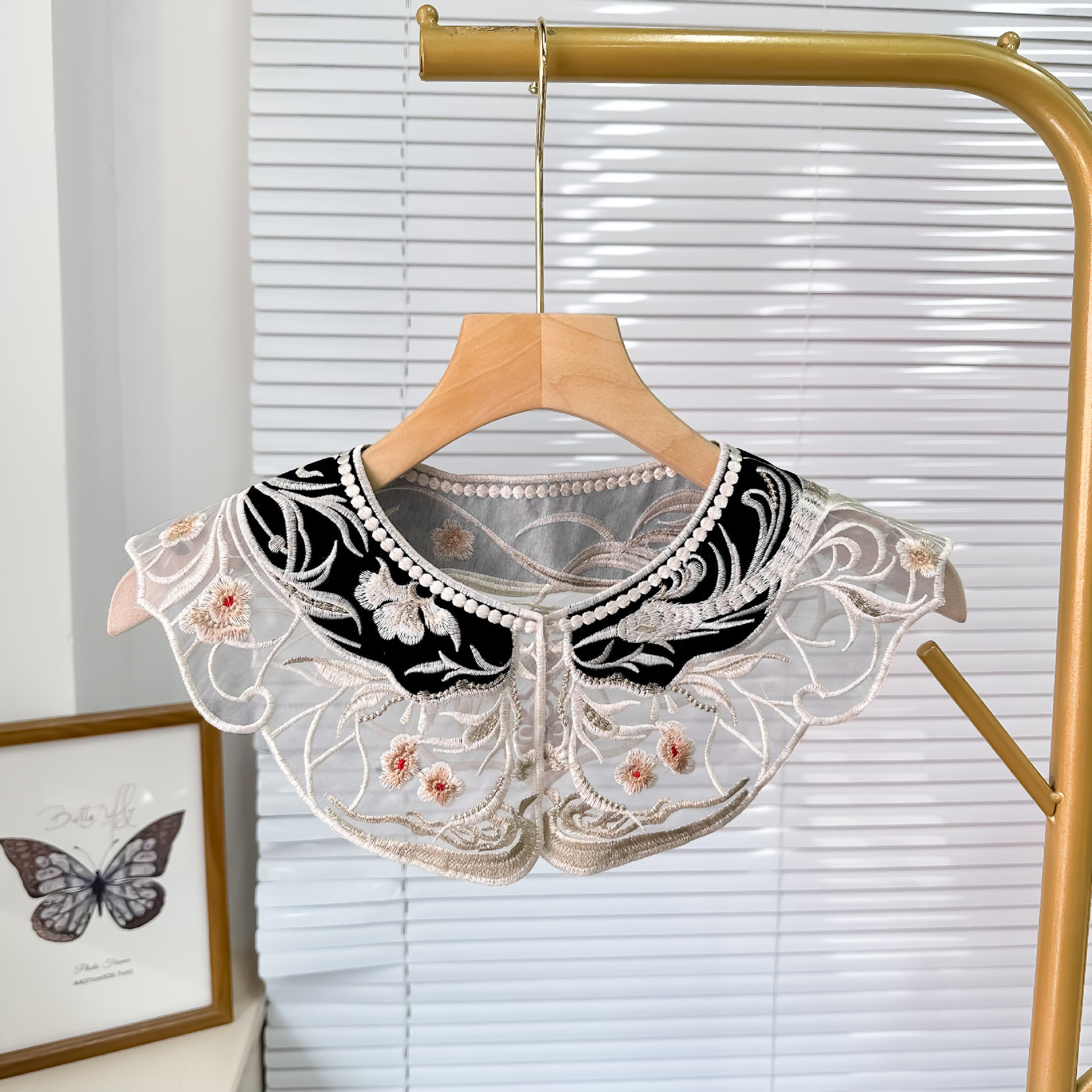 New Chinoiserie New Chinoiserie Han Dynasty Black Cloud Shoulder Clothing Bachelor's Clothing Embroidered Beading Fake Collar Spot Wholesale