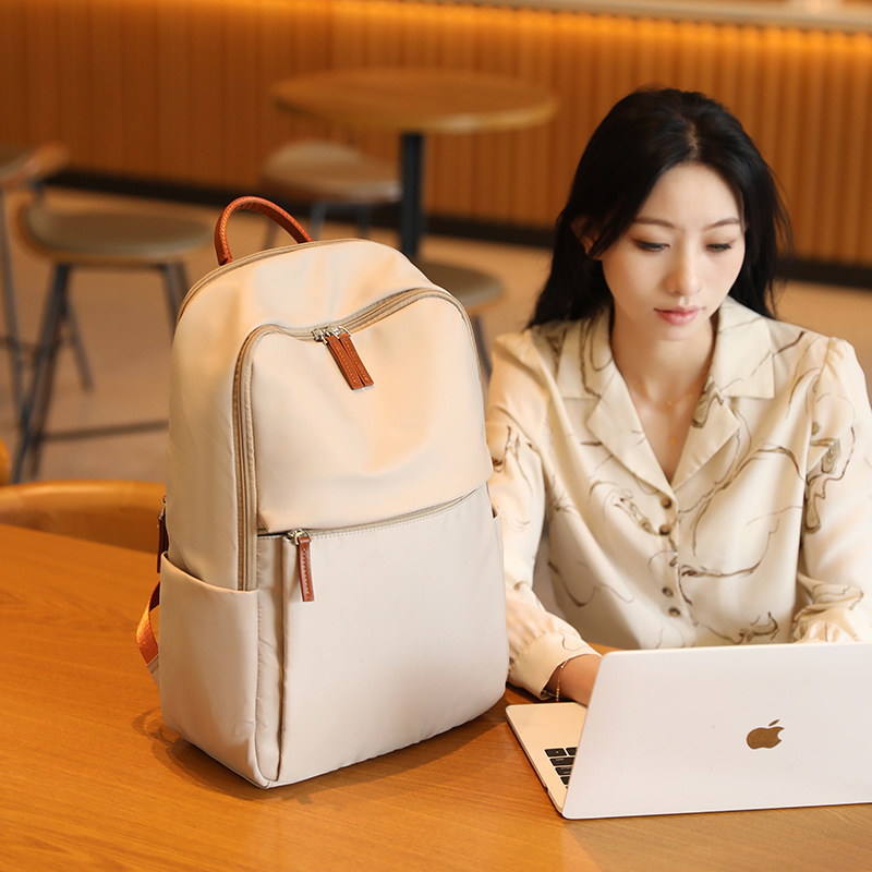 (Mới) Mã A1656 Giá 580K: Túi Đeo Vai Nữ Guryhi Túi Đựng Máy Tính Túi Ví Nữ Chất Liệu G01 Sản Phẩm Mới, (Miễn Phí Vận Chuyển Toàn Quốc).