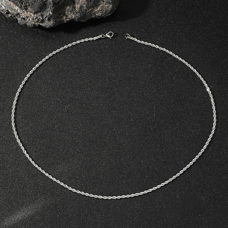 Cross-border European and American stainless steel twist chain simple personality men and women hip-hop titanium steel necklace accessories clavicle chain seven leaves