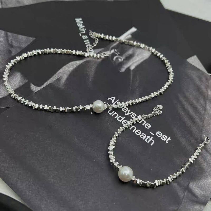 New style Silver Pearl clavicle chain girl niche design elegant high sense ins trendy simple all-match necklace
