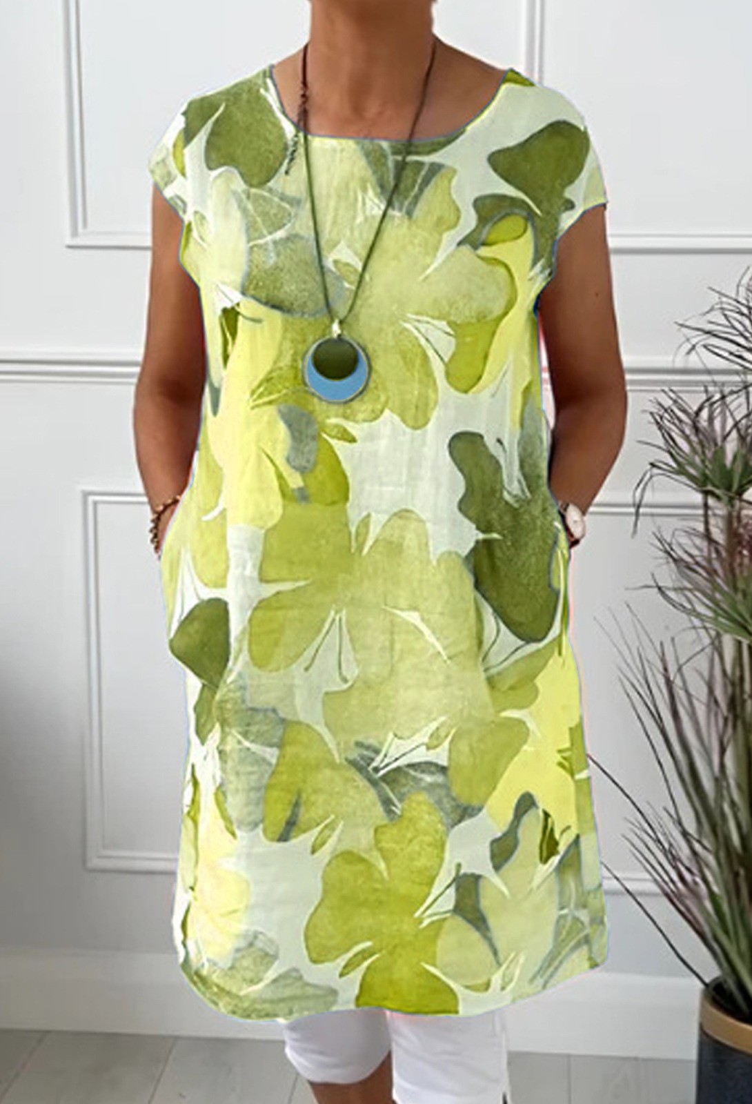 Floral Print Dress Loose Fit Round Neck Pocket Design Casual Wear for Women Wholesale Available
