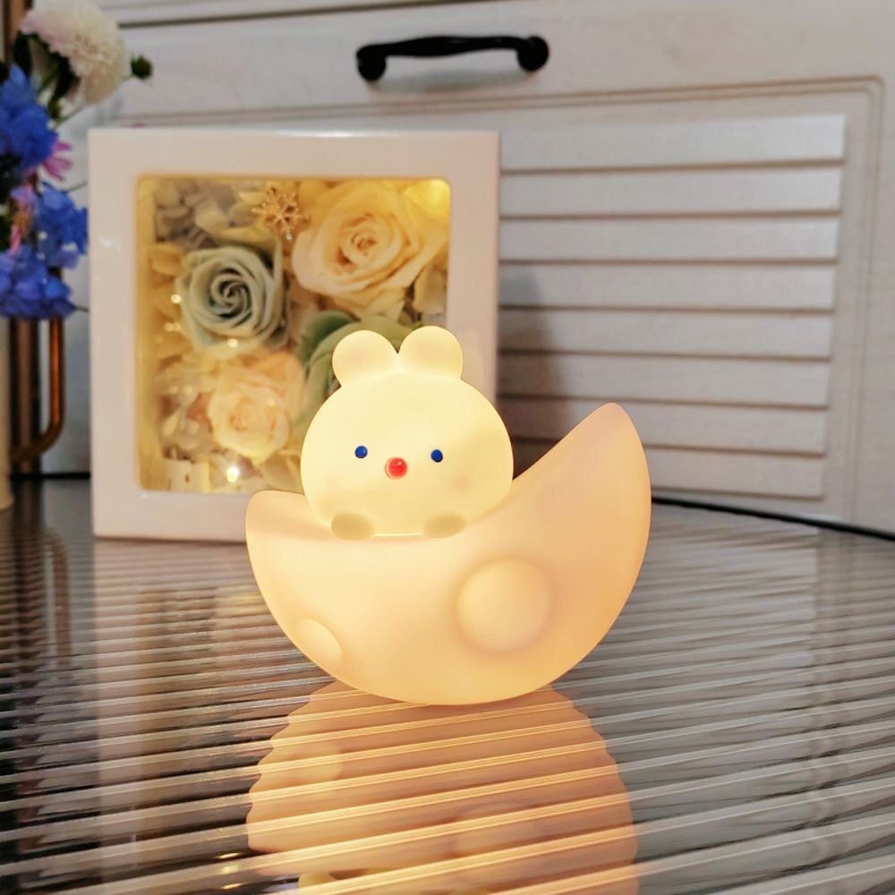 五一公园夜市摆地摊礼物摆摊小商品网红爆火玩具地摊发光爆款套圈