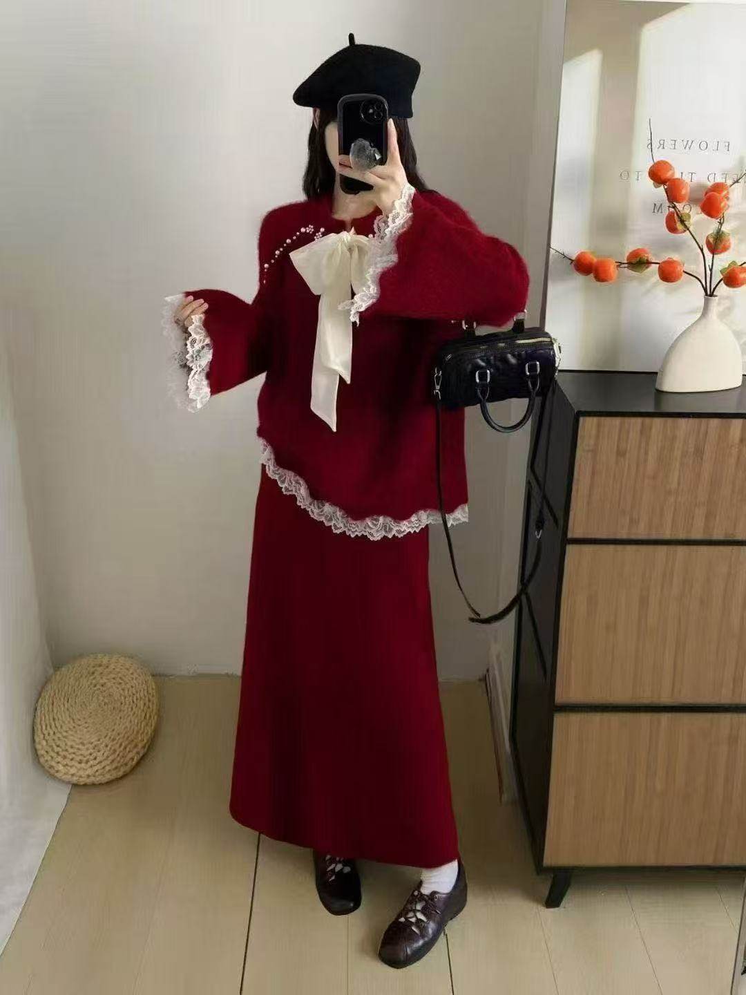 2025 New Autumn and Winter Gentle Style Suit Bow Lace Sweater + Slim Knitted Skirt Two-Piece Set for Women