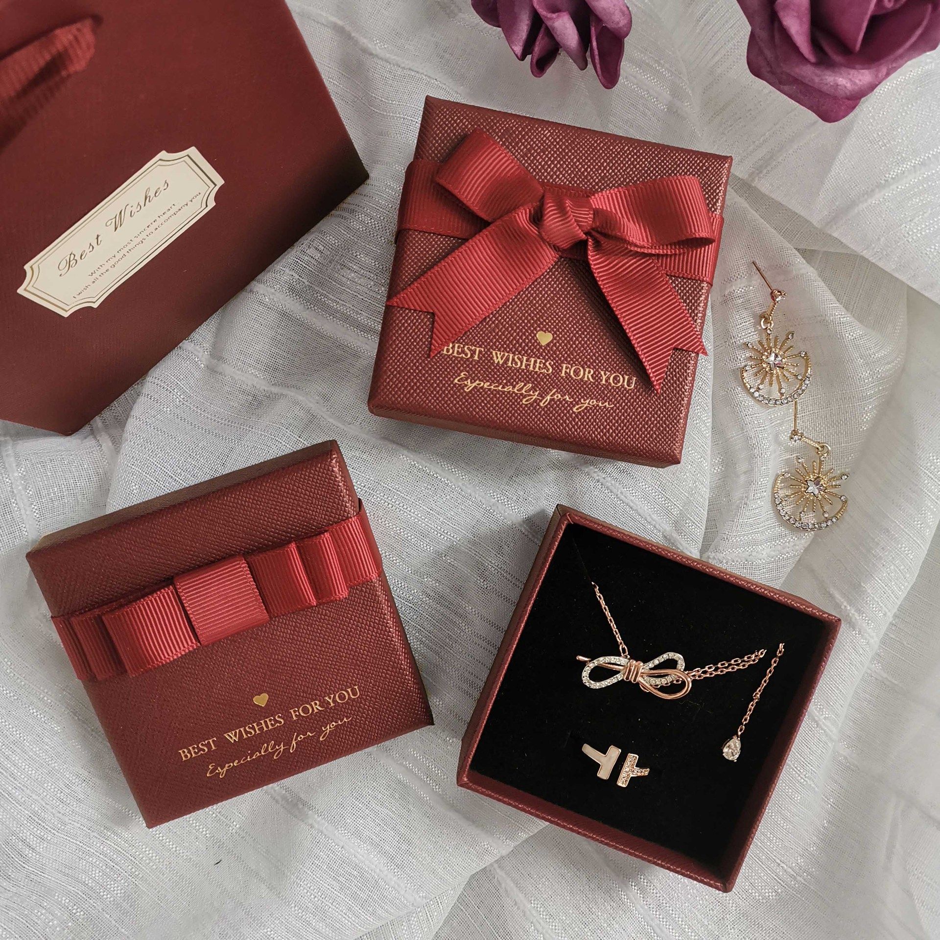 Spot quality wine red bow jewelry box necklace ring box creative jewelry bracelet box earrings box