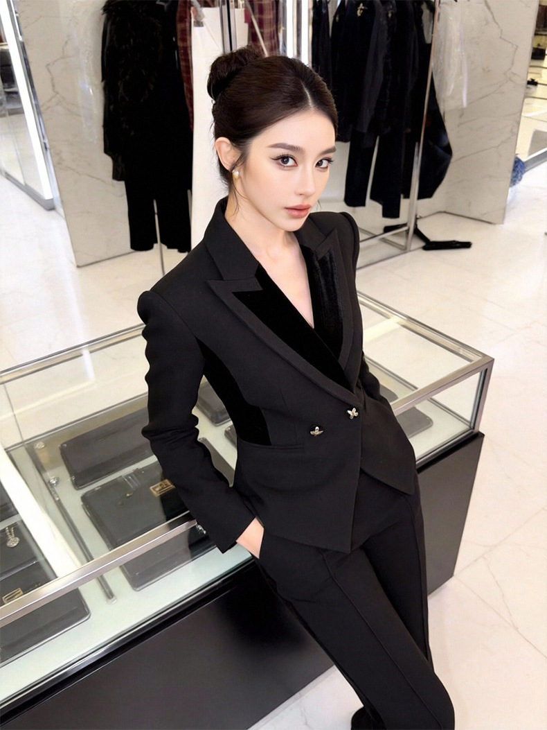 Áo vest nữ màu đen ôm dáng thanh lịch công sở — màu đen