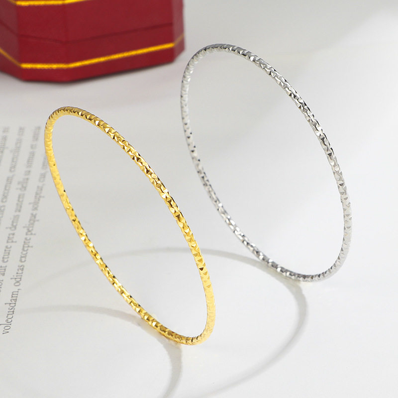 Shiny Light Luxury High-End Starry Sky Bracelet for Women, Fashionable Niche Design Stacking Bracelet, Titanium Steel Non-Fading Bracelet