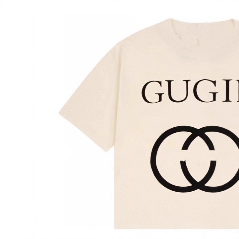Подберите оптом одежду Gucci с короткими рукавами от Gucci, высококачественные товары из первых рук для мужчин и женщин, а также одинаковые хлопковые футболки Gucci с короткими рукавами. Изображение 1