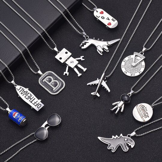 All-match titanium steel chain fashion brand necklace men's hip-hop personality Street alloy pendant men's and women's sweater chain Accessories Wholesale All-match titanium steel chain fashion brand necklace men's hip-hop personality Street alloy pendant men's and women's sweater chain Accessories Wholesale