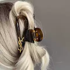 Design-Inspired Niche Titanium Steel Ysl Hair Clip, Triangular Exquisite Retro Internet Celebrity Hairpin, Fashionable Simple Trendy Bangs Clip for Women