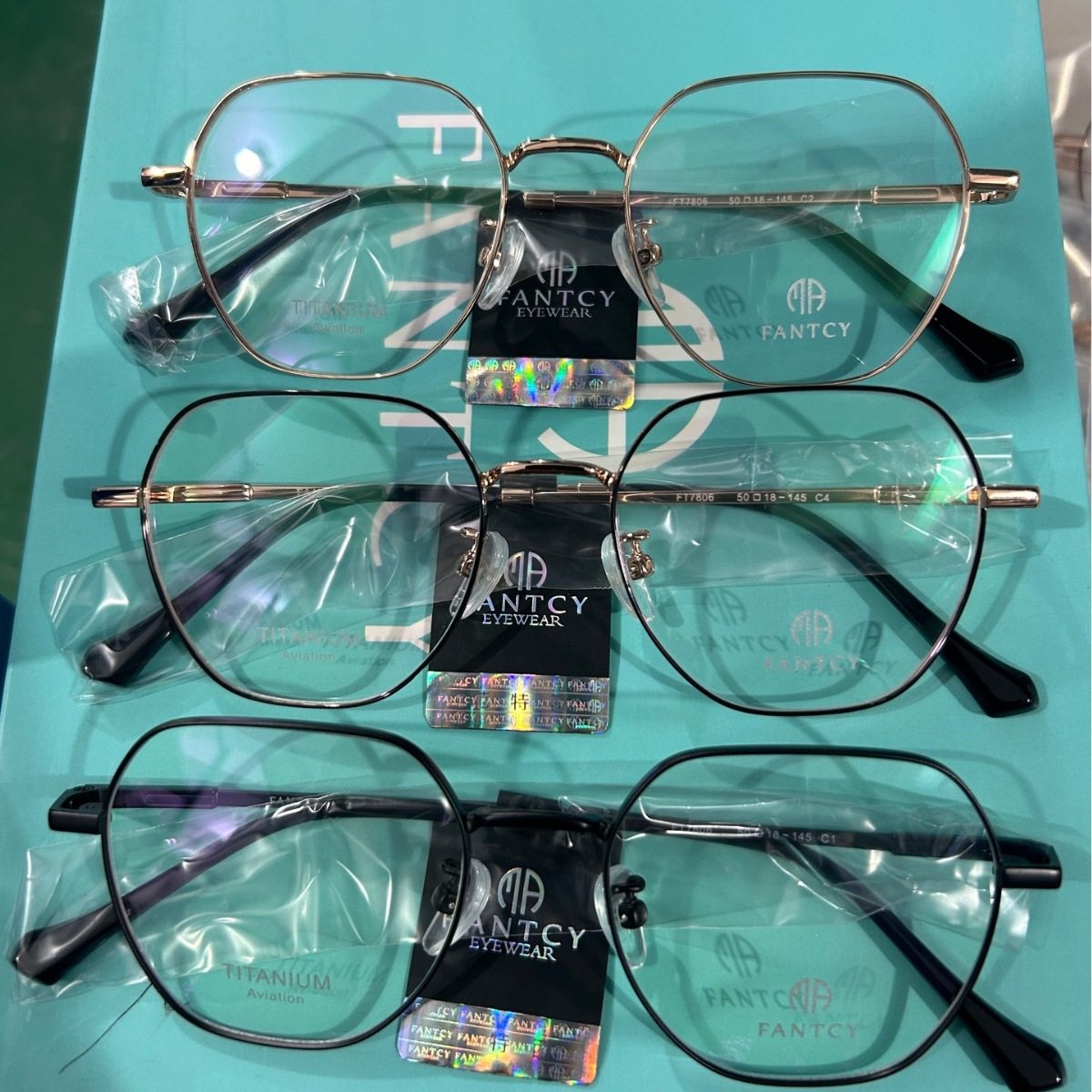 Shenzhen IP titanium frame memory titanium retro large frame myopia frame carved small face plain pure titanium flat mirror wholesale