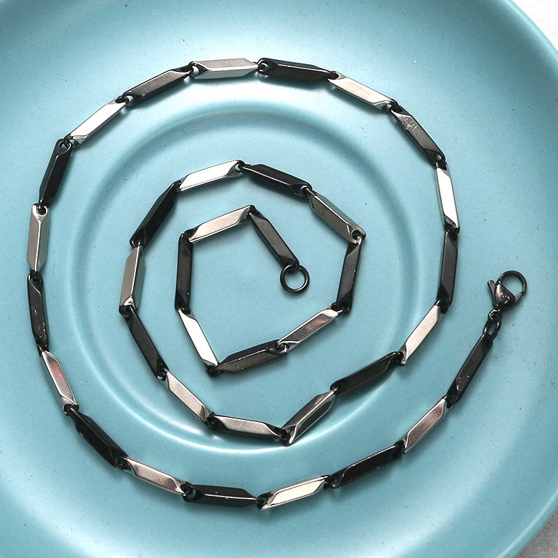Mobius Simple Titanium Steel Necklace Rhombus Melon Seed Chain Hip-Hop Ins Style Niche Design Clavicle Chain Wholesale