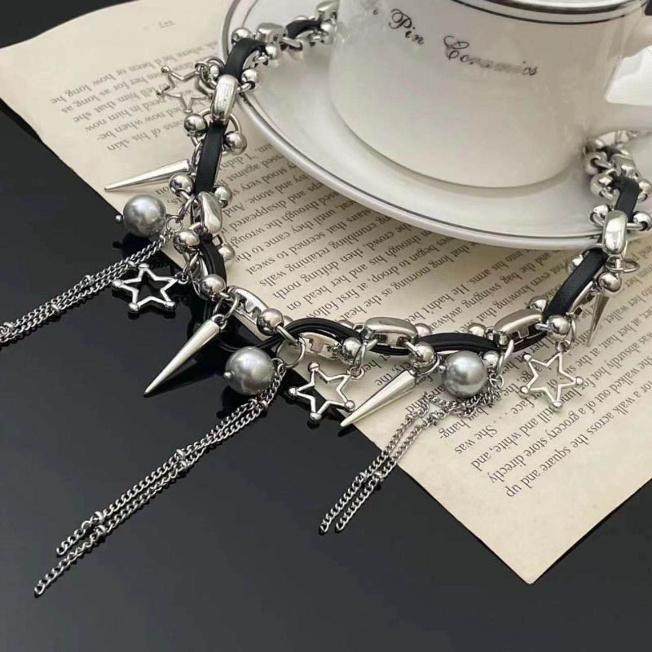 Sweet cool tassel rivet beaded stitching collar female niche design high-grade sweet cool hot girl style necklace necklace