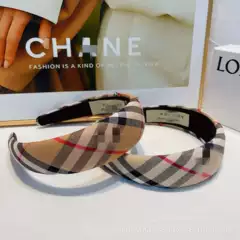 New Autumn and Winter Classic Retro Plaid Sponge Headband Korean Sweet French Elegant Versatile Wide-Brimmed Headband for Going Out
