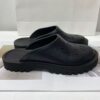 New G-Brand Closed-Toe Clogs, Flat Fashion Versatile Breathable Non-Slip Odor-Resistant Indoor and Outdoor Slip-On Slippers