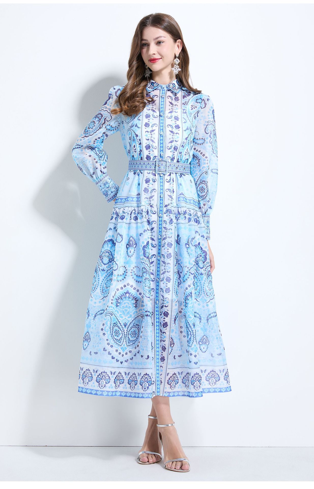 Vintage French Elegant Floral Print Maxi Dress for Women Waist Defining Flared Skirt Pleated Design Perfect for